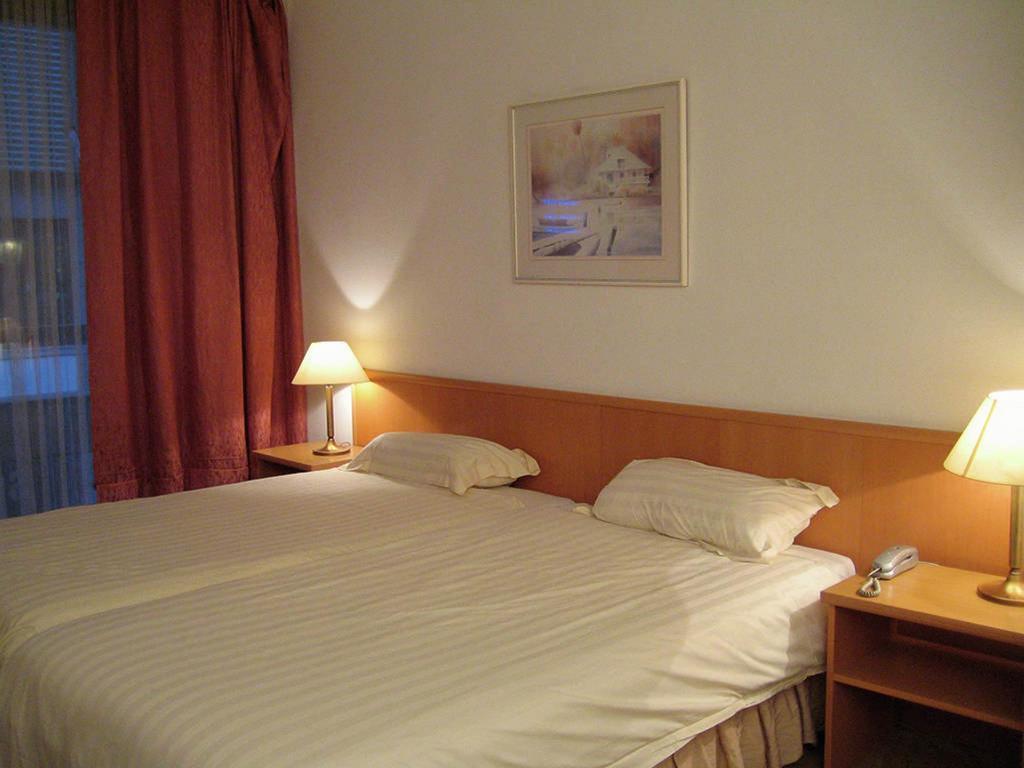 Hotel Keyserlei アントウェルペン 部屋 写真